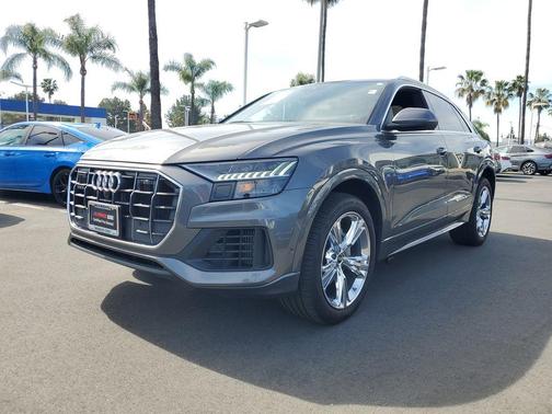 2023 Audi Q8 55 Premium Plus