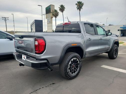 Sterling 2026 GMC Canyon AT4