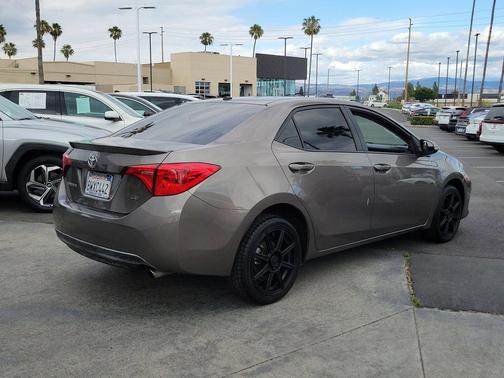 Gray Metallic 2017 Toyota Corolla SE