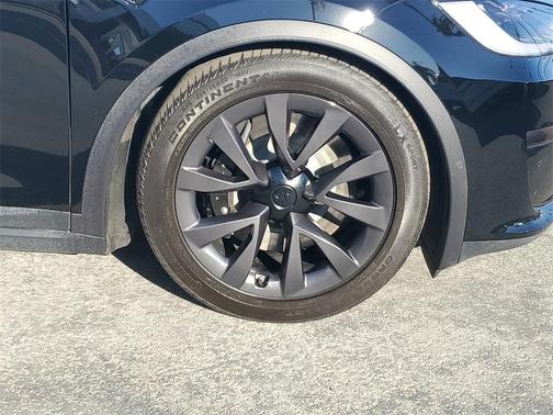 2023 Tesla Model X Standard Range