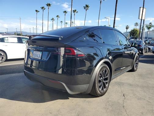 2023 Tesla Model X Standard Range