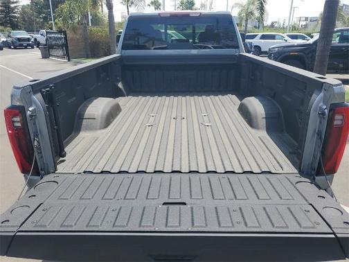 2025 GMC Sierra 2500 SLT