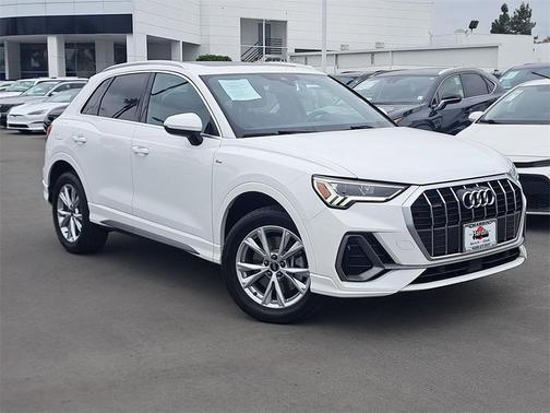 2023 Audi Q3 45 S line Premium
