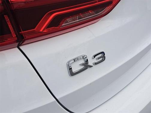 2023 Audi Q3 45 S line Premium