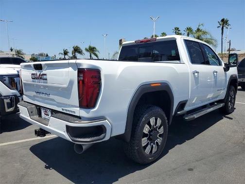 2025 GMC Sierra 2500 Denali