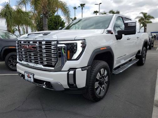 2025 GMC Sierra 2500 Denali