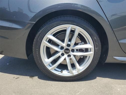 2022 Audi A4 45 S line Premium Plus