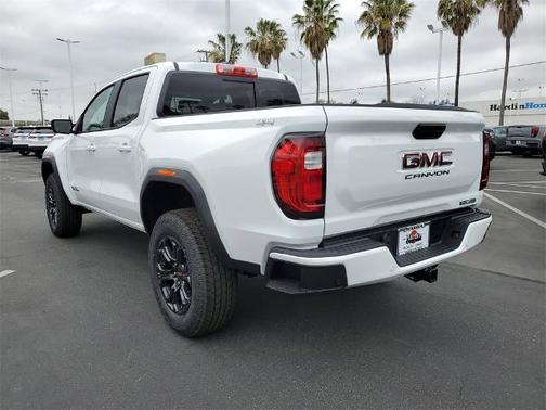 2025 GMC Canyon 4WD Elevation