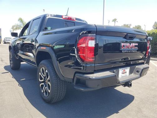 2025 GMC Canyon AT4