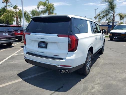 2025 GMC Yukon XL Denali