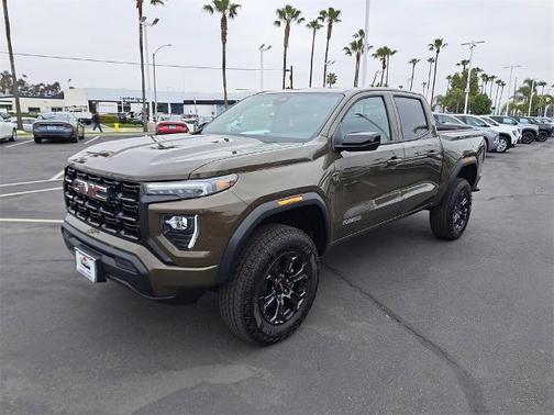 2025 GMC Canyon Elevation