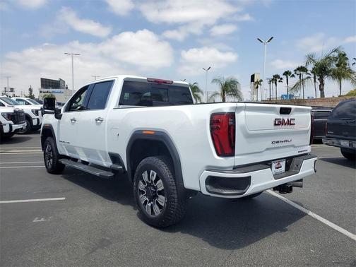 2025 GMC Sierra 2500 Denali