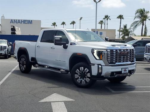 2025 GMC Sierra 2500 Denali