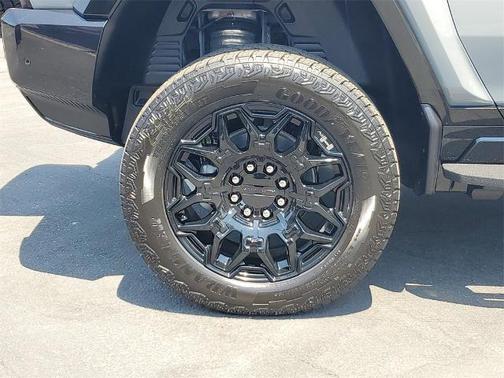 2025 GMC HUMMER EV SUV 2X