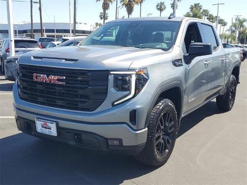 2025 GMC Sierra 1500 Elevation