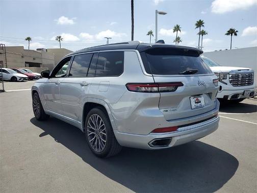 2022 Jeep Grand Cherokee L Summit