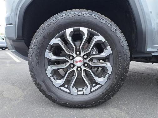 2025 GMC Canyon Denali