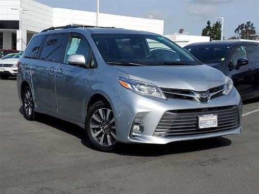 2020 Toyota Sienna Limited Premium