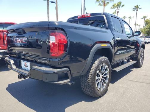 2025 GMC Canyon Denali