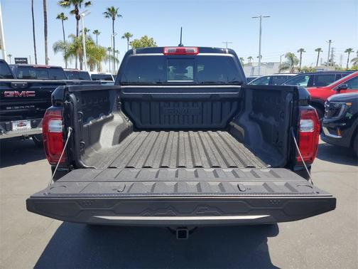 2025 GMC Canyon Denali