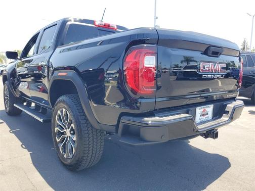 2025 GMC Canyon Denali