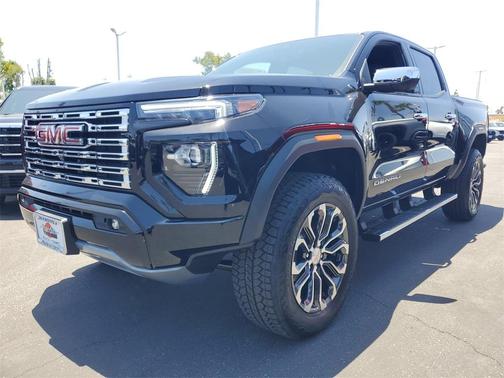 2025 GMC Canyon Denali