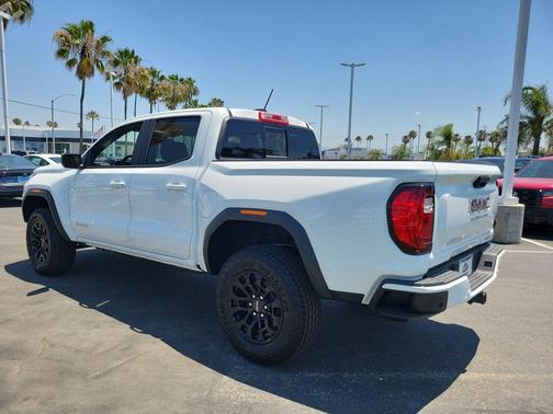 Summit White 2026 GMC Canyon Elevation