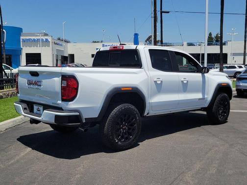 Summit White 2026 GMC Canyon Elevation