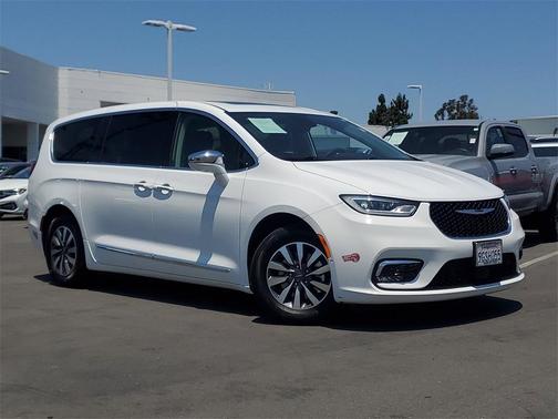 2022 Chrysler Pacifica Hybrid Limited