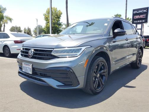 2023 Volkswagen Tiguan 2.0T SE R-Line Black
