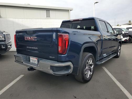 2022 GMC Sierra 1500 SLT