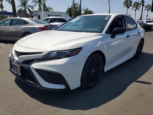 2022 Toyota Camry SE Nightshade