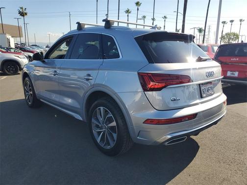 2022 Audi Q5 45 S line quattro Premium