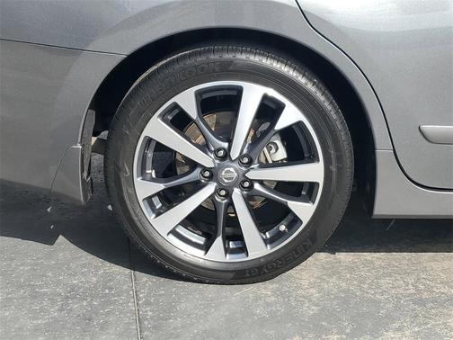 2017 Nissan Altima 2.5 SR