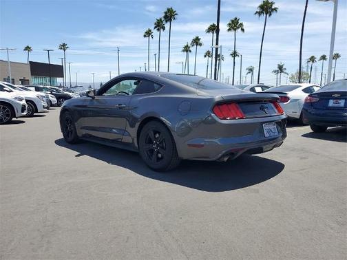 2017 Ford Mustang V6