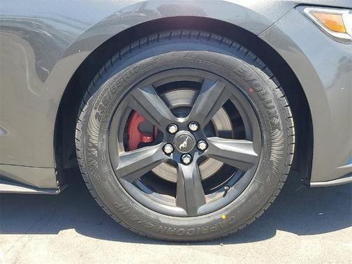 2017 Ford Mustang V6