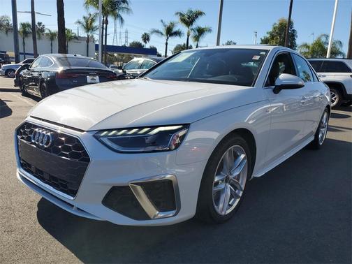 2023 Audi A4 45 S line Premium Plus