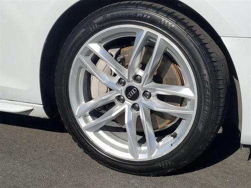 2023 Audi A4 45 S line Premium Plus