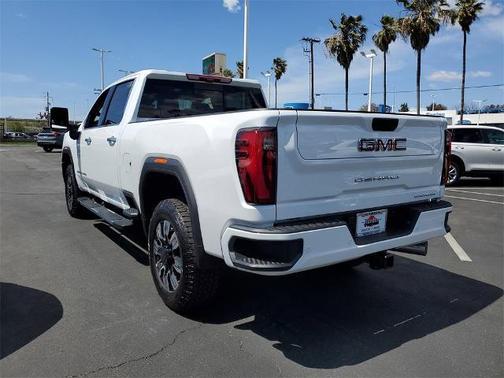 2025 GMC Sierra 2500 Denali