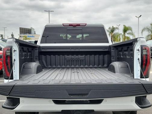 Summit White 2026 GMC Sierra 2500 AT4