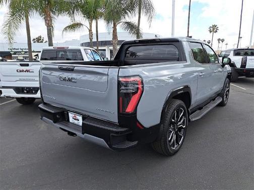 2025 GMC Sierra EV Denali
