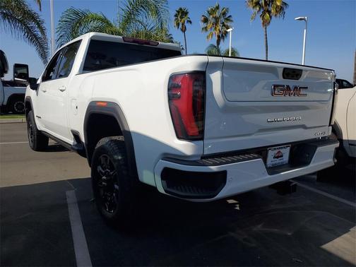 2026 GMC Sierra 2500 AT4