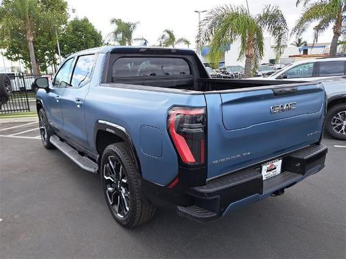 2025 GMC Sierra EV Denali
