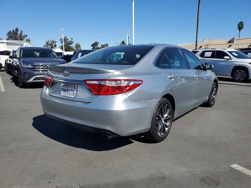 2015 Toyota Camry SE