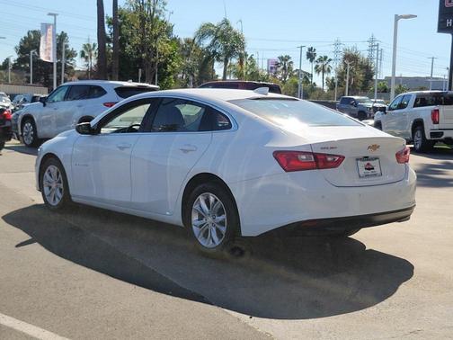 Summit White 2024 Chevrolet Malibu LT