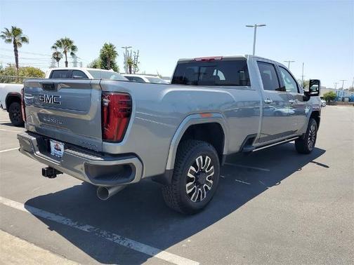 2025 GMC Sierra 3500 Denali Ultimate