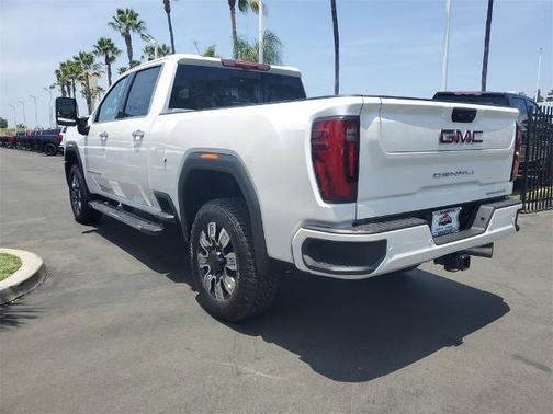 2025 GMC Sierra 2500 Denali