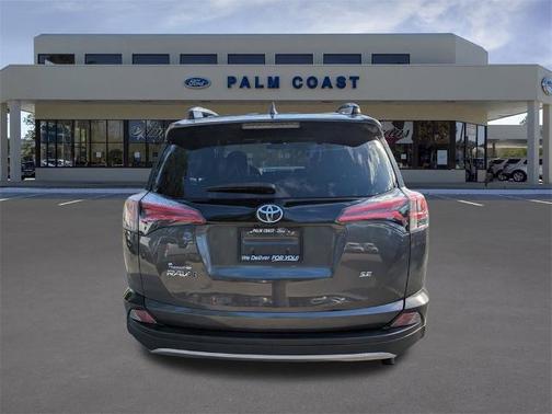 2018 Toyota RAV4 SE