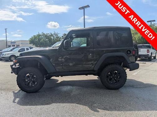 2022 Jeep Wrangler SPORT