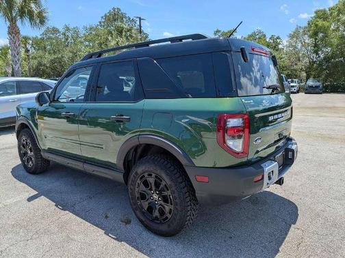ERUPTION GREEN METALLIC 2025 Ford Bronco Sport BADLANDS